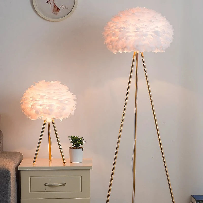 Feather floor lamp