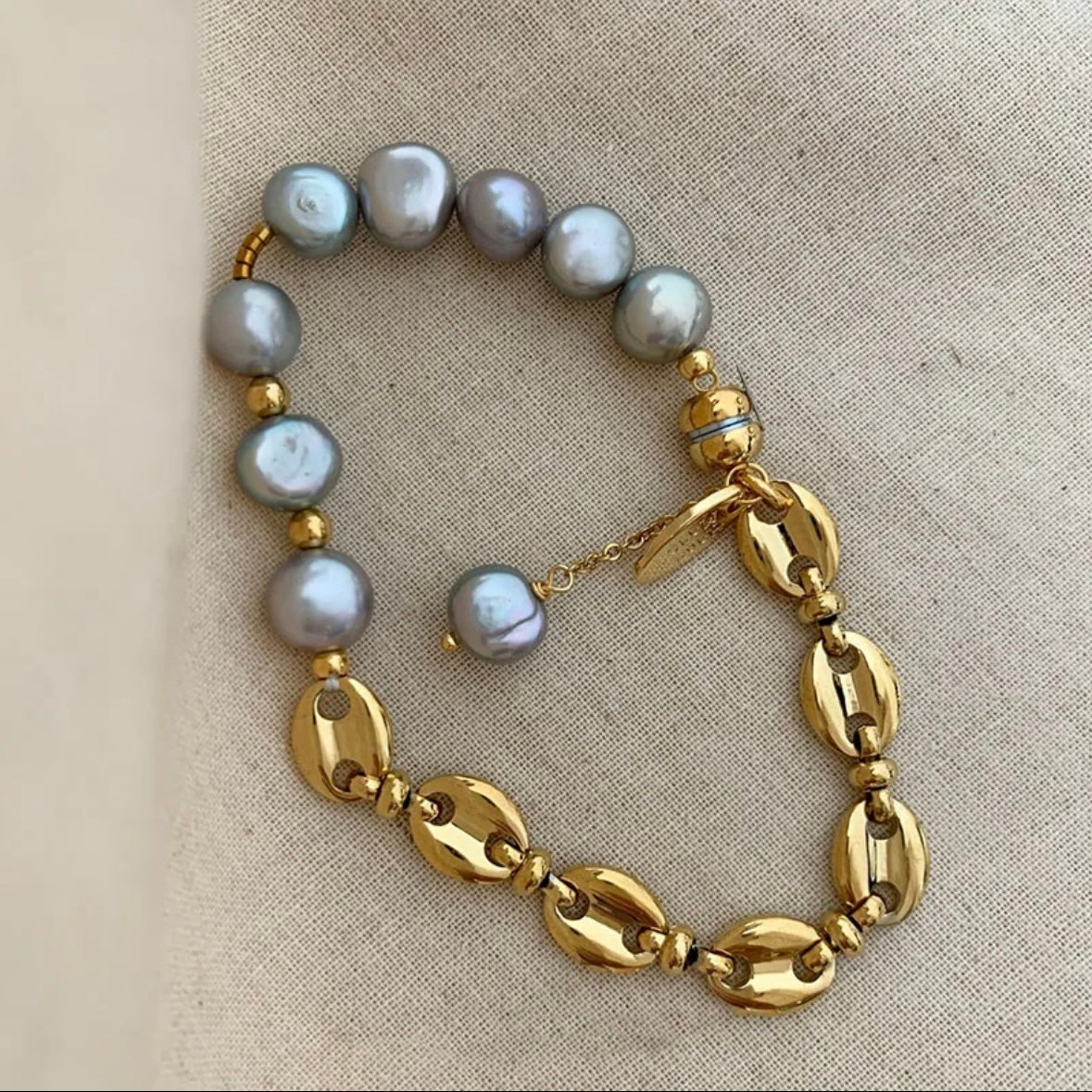 Gray pearl coffee bean chain bracelet