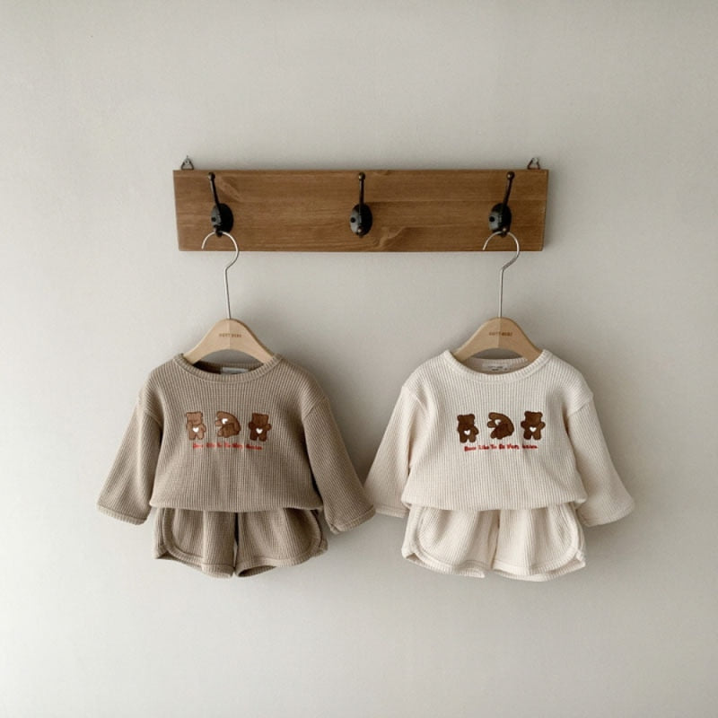 Bear Print T-Shirt & Shorts Waffle Set