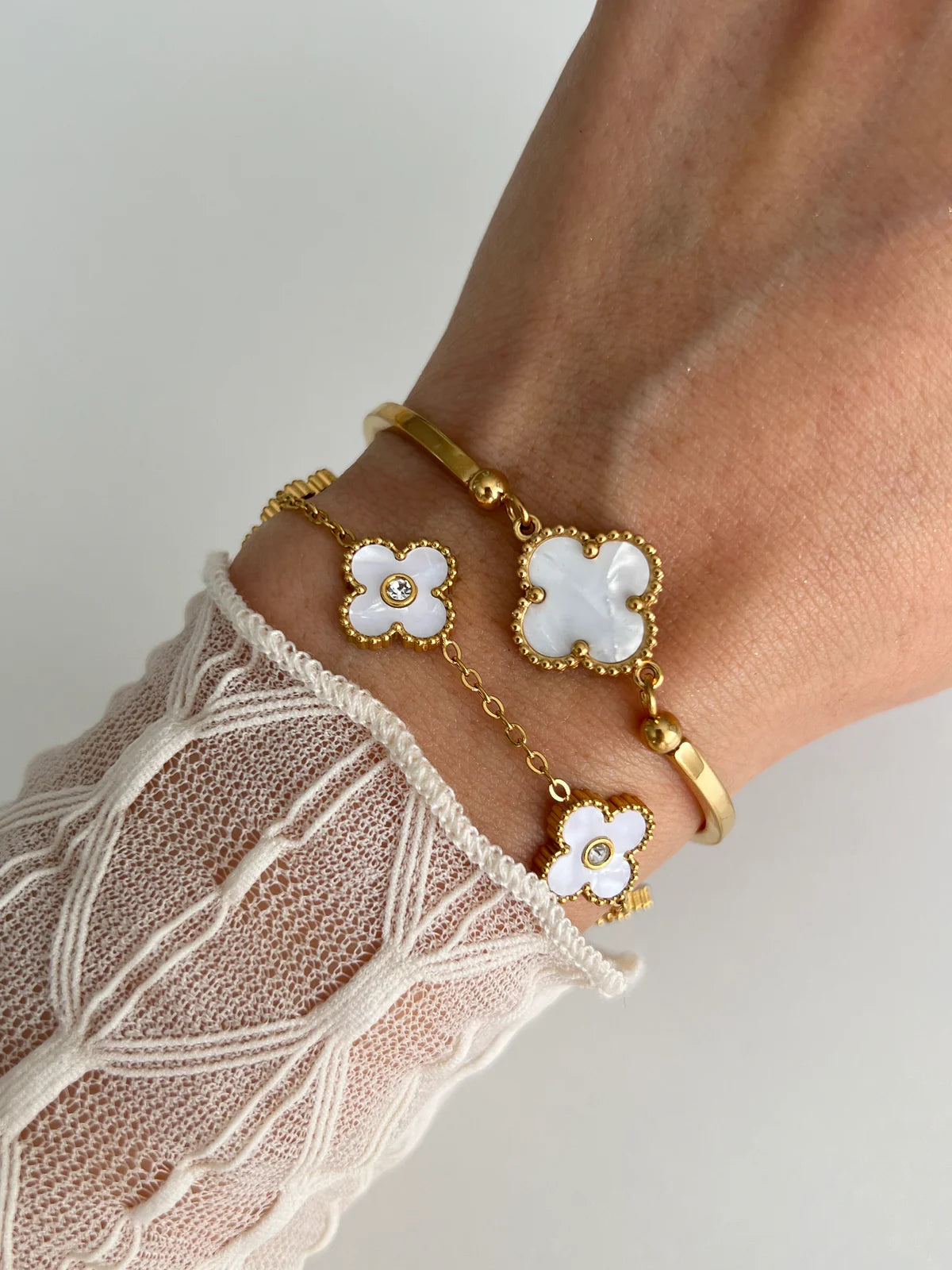 ANGELIC CLOVER BRACELET